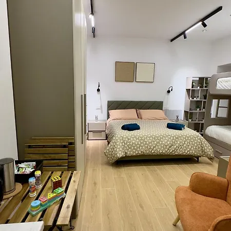 Vicolo Vivo نابولي