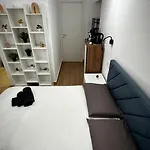 Vicolo Vivo *